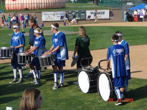 106-groovelinehsband.jpg