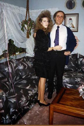 655-larryanddebbie1990.jpg