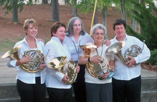 7-frenchhorns.jpg